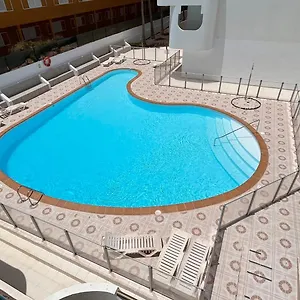 https://clarissa-apartment.in-canary-islands.com